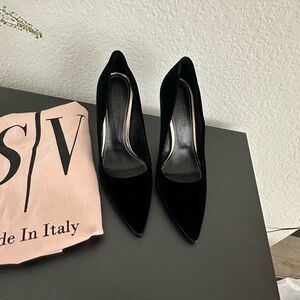 SYLTH VIRAGO Black Velvet Heels